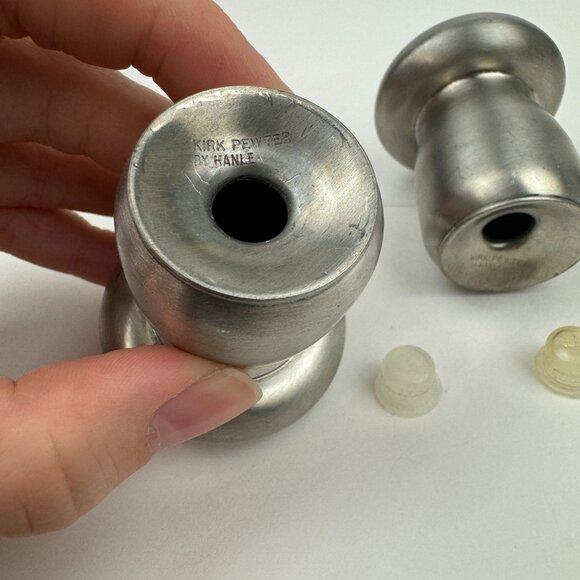 Vtg‎ 70s Kirk Pewter by Hanle Salt and Pepper Shaker Mushroom Shape Aged Small - Picture 10 of 11